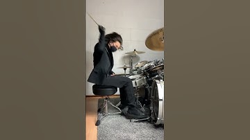 Thumbnail of Bad Omens -Just pretend (cover by KyllE) #badomens #rockstarkylle #shorts