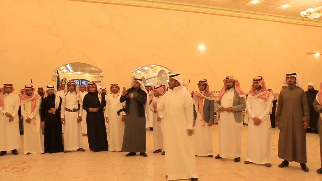 دخول اصدقاء العريس عبدالله فيصل عساف في زواجه