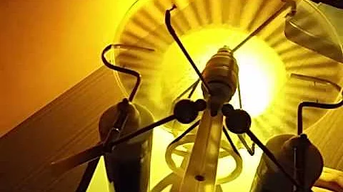 O que foi possível provar com a máquina eletrostática criada por outro?