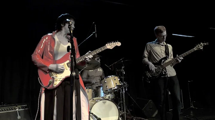 Mean Mary & The Contrarys - I Face Somewhere