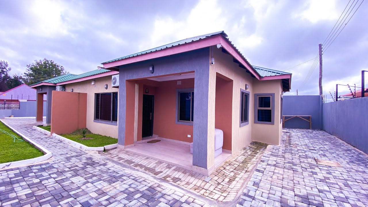 ⁣Very cute ultra modern style House in Lusaka, Zambia 😍