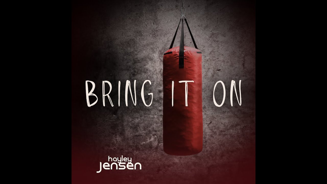 Hayley Jensen shares A Moment with Tracy & the Big D on Fraser Coast Fm, April 2023