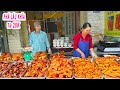 "Xếp hàng" mua Phá Lấu Khìa Nước Dừa, Gà Vịt Rô Ti cực khủng ở Sài Gòn