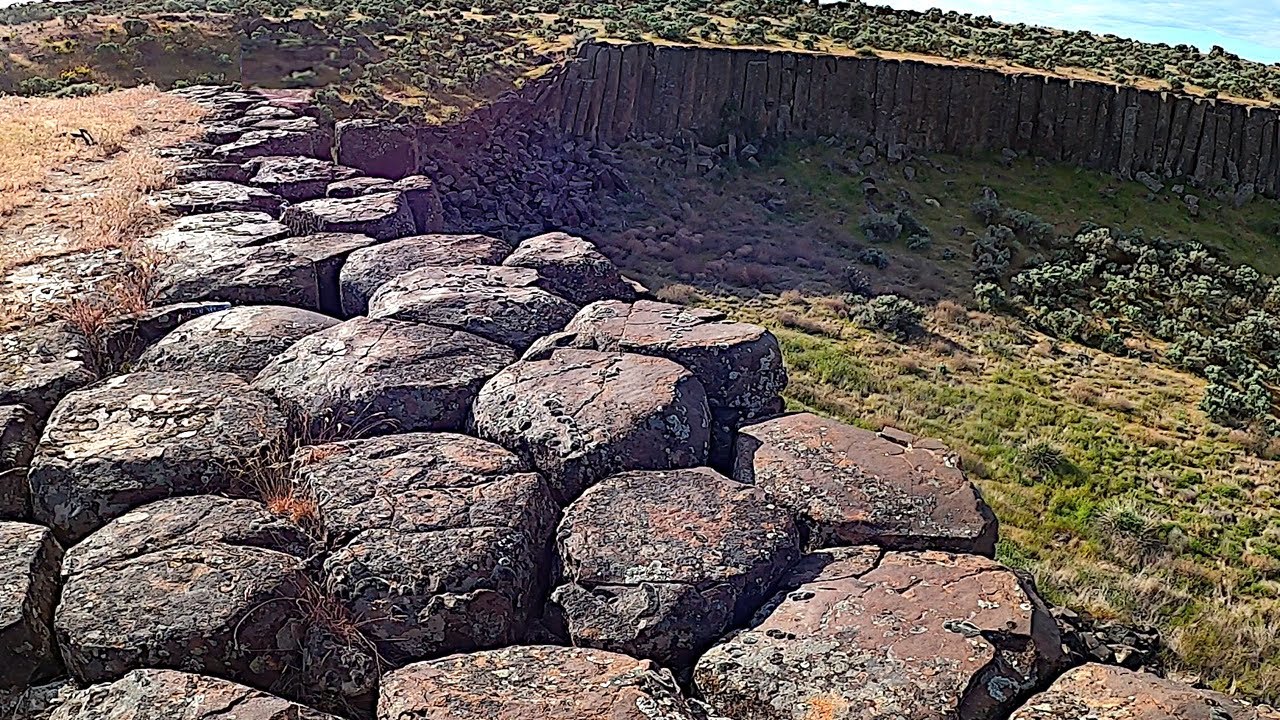 Columnar basalt, Drumheller Channels – I’m at a Loss for Words