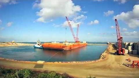 Works to improve the dock of Barcelona port by Rover Maritime