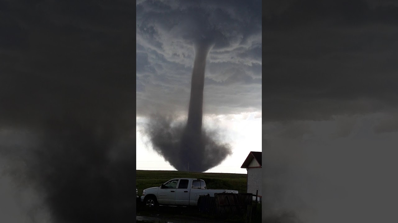 StandStill Tornado near Allen Sd pt(2) YouTube