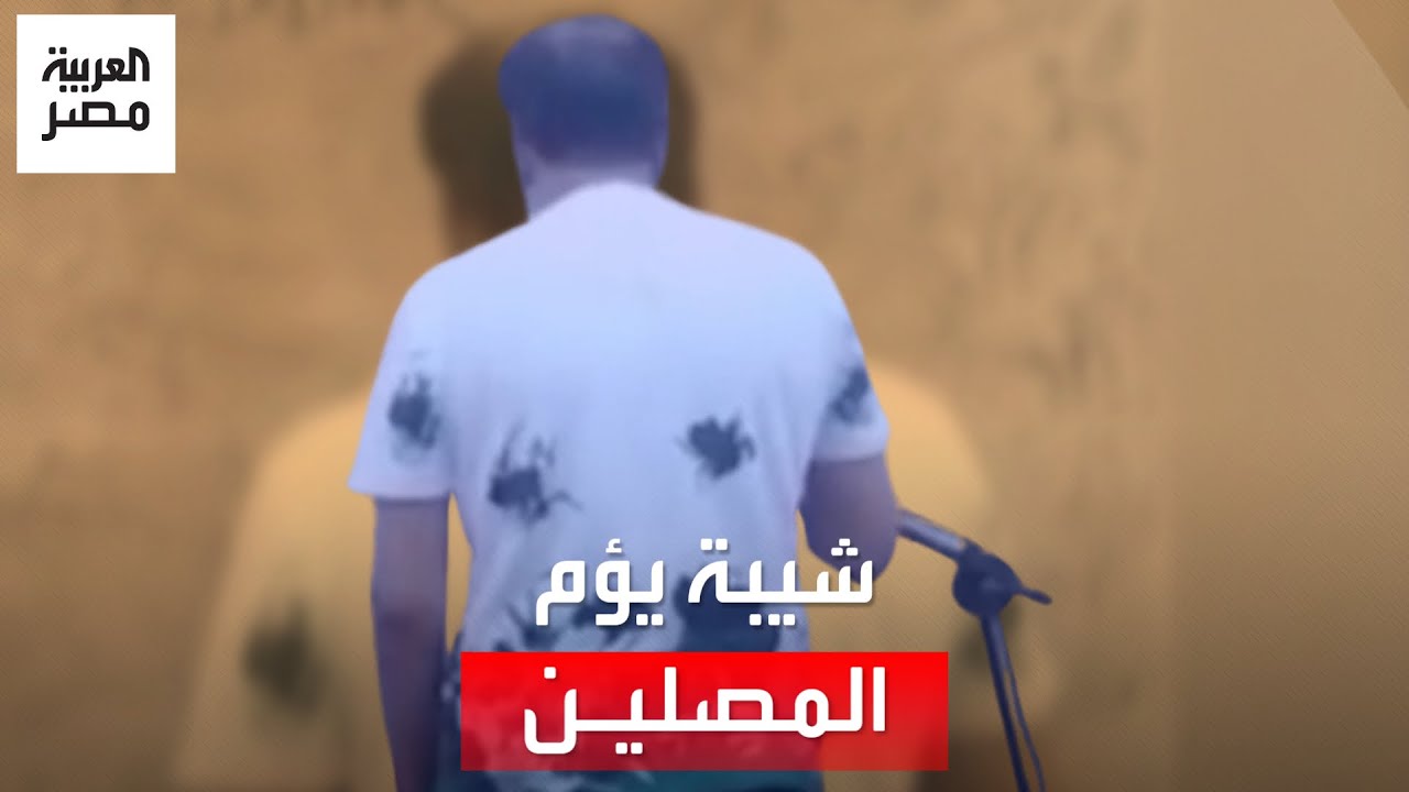 في أعقاب رحيل والدته.. المطرب أحمد شيبه يؤم المصلين في صلاة العشاء بالإسكندرية