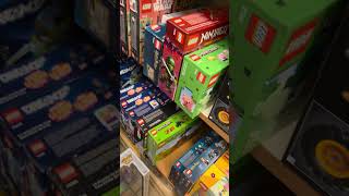 Lego Sergeant Jyn Erso 75119 set round in the wild at a toy store. She Retired in 2017 #legostarwars