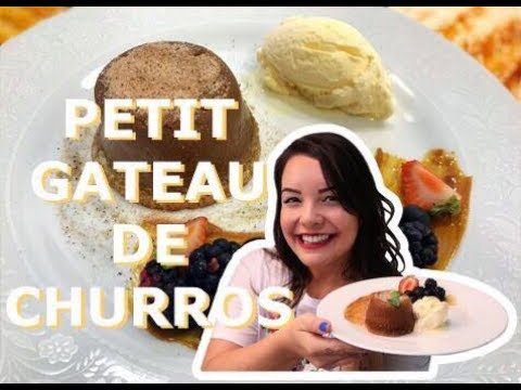 PETIT GATEAU DE CHURROS COM FRUTAS VERMELHAS ISADORADOCESFINOS
