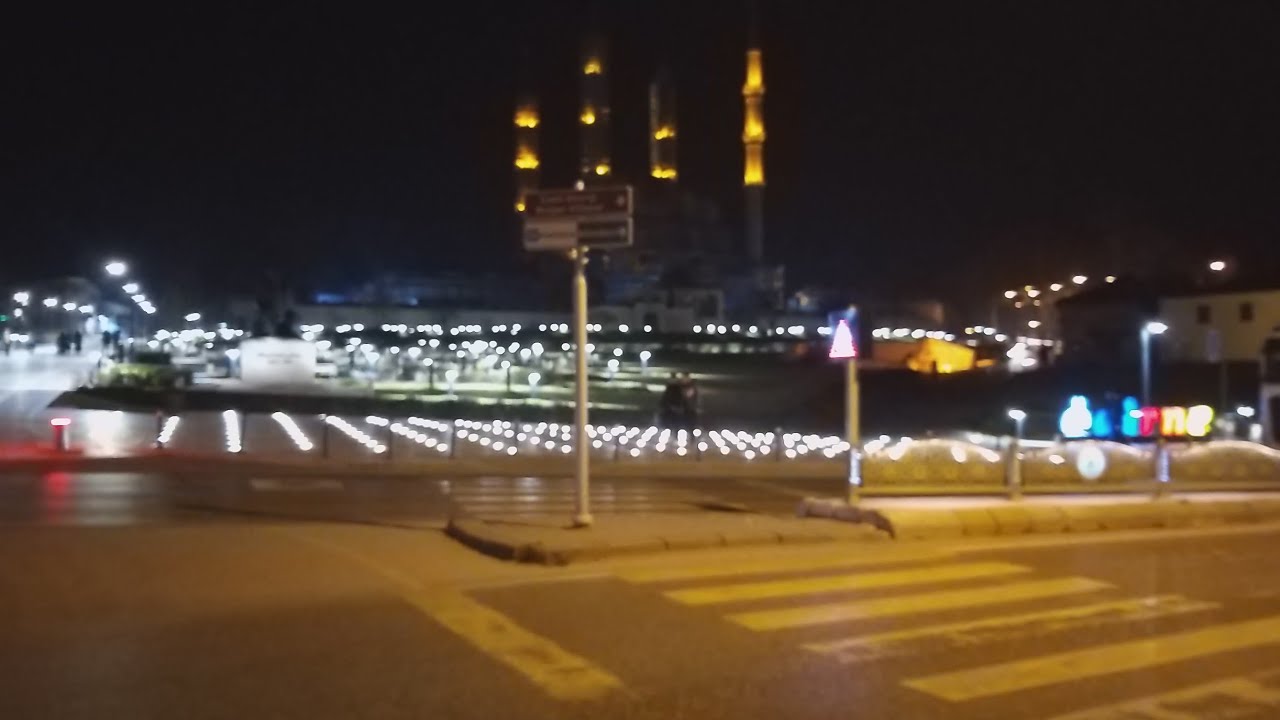 ESKİ CAMİ YATSI EZANI 24 02 2023 YouTube