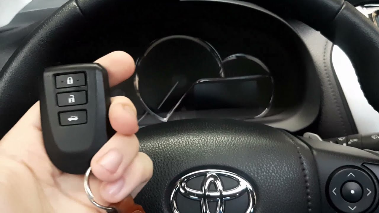 Как активировать режим энергосбережения на системе бесключевого доступа Toyota Yaris