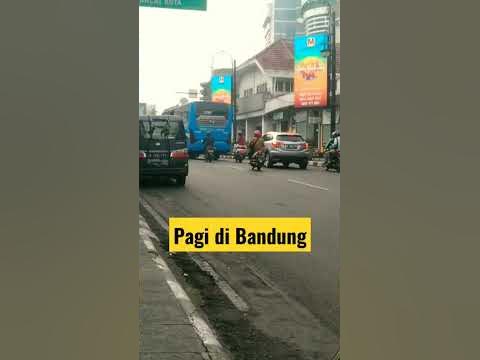 Suasana jalan pagi di Jalan Naripan Bandung #shorts #wisatabandung