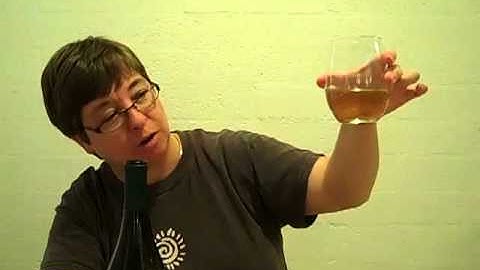 Winnefred Chardonnay 2009: A Wine Moment from www.livingtraderjoes.com