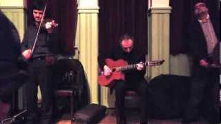 Video thumbnail of "Tcha Limberger trio: Yek de tharin"