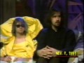 Capture de la vidéo Mtv Head Bangers Ball Interview With Nirvana's Kurt Cobain & Krist Novoselic 11/2/ 91
