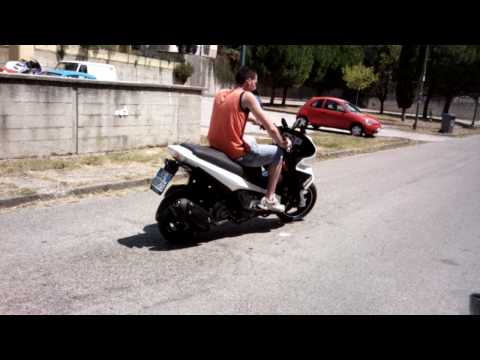 Video: Uusi Gilera Nexus 300