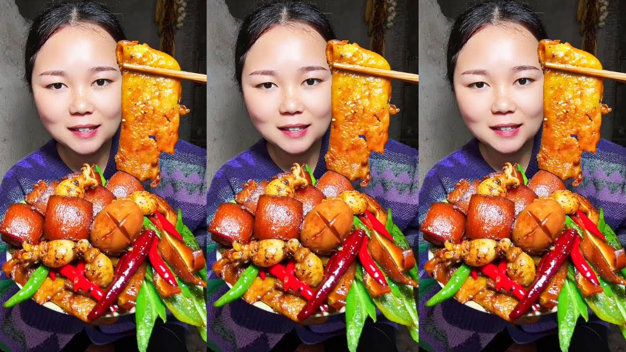 It’s time to eat, Braised pork, Sweet Potato Cake, Pig Ears, Cuttlefish, Fried Pepper, I’m so greedy