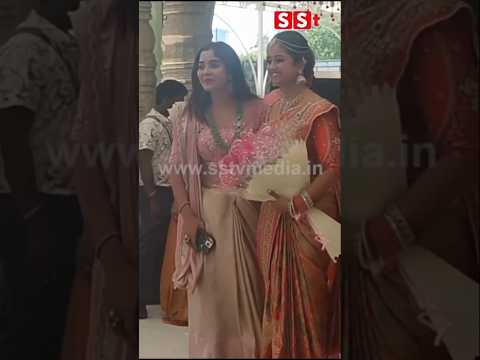 ಚೈತ್ರ ವಾಸುದೇವನ್ ಮದುವೆ ಯಲ್ಲಿ ಏನು ಗಿಫ್ಟ್ ಕೊಟ್ರು ನೋಡಿ ಐಶ್ವರ್ಯ #sstv #publicresponse #indianactor ಚೈತ್ರ ವಾಸುದೇವನ್ ಮದುವೆ ಯಲ್ಲಿ ಏನು ಗಿಫ್ಟ್ ಕೊಟ್ರು ನೋಡಿ ಐಶ್ವರ್ಯ #sstv #publicresponse #indianactor