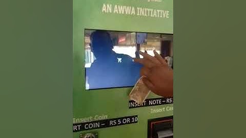 Water bottle vending machine