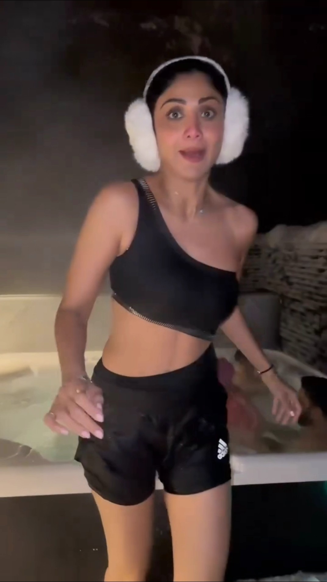#shilpashetty embracing the extremes and coming out stronger ?? #filmykalakar