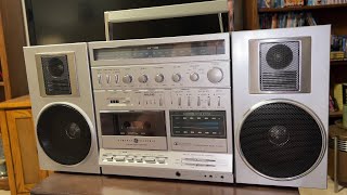 The Tall One - 1982 GE Model 3-5267A 3-Piece Boombox