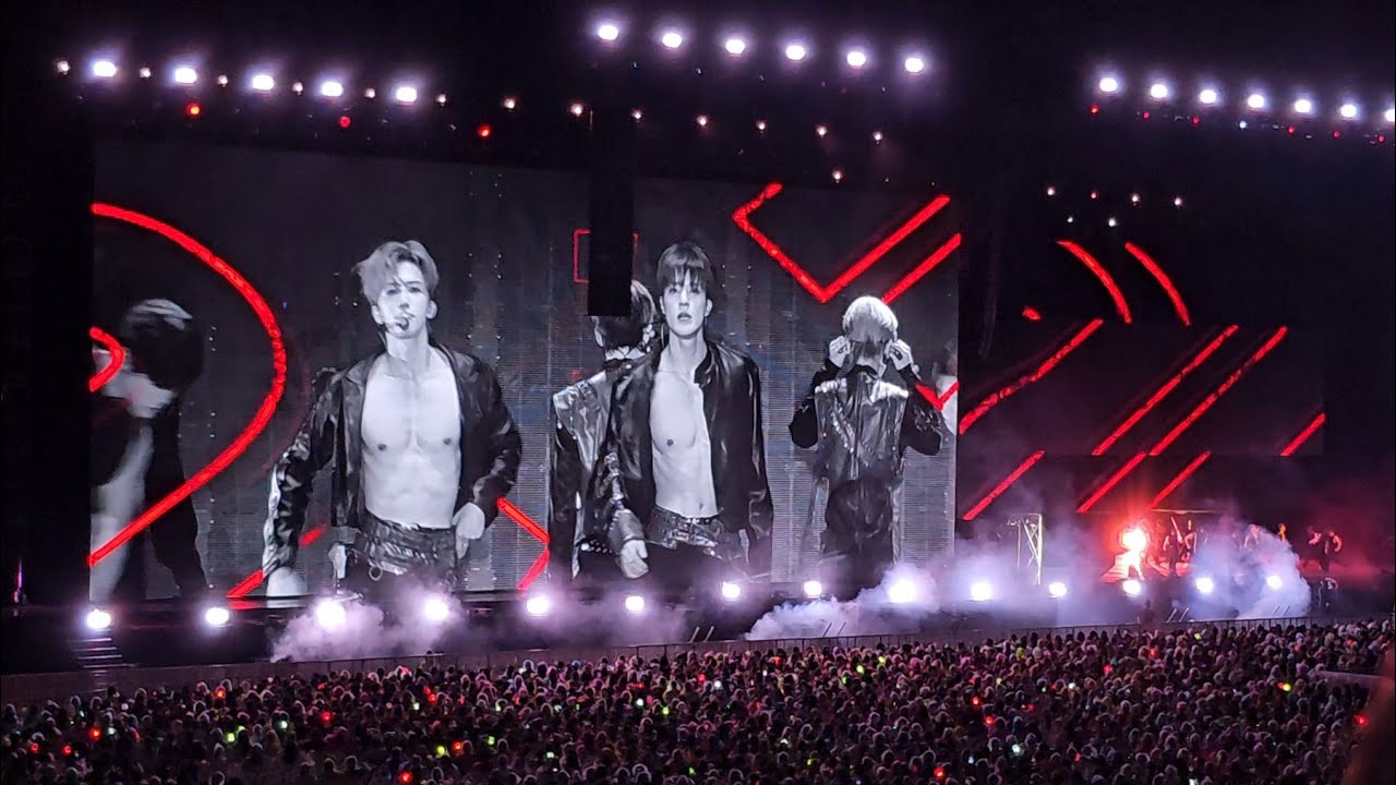 NCT DREAM TOUR [THE DREAM SHOW 4] in BANGKOK Day 1 250816 | Best of Me + Stronger