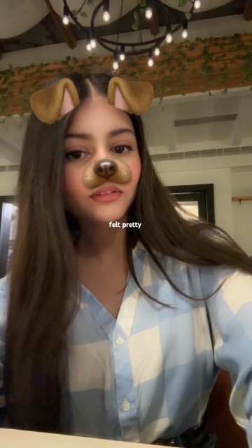 random!!! #shorts #youtube #viralvideo #ellyyhearts - YouTube