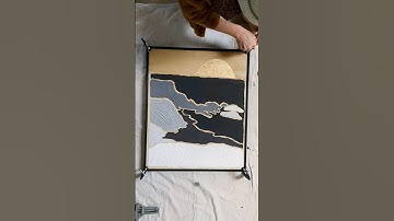 How I create floating black wood frames, no power tools needed! #diy #frame #painting