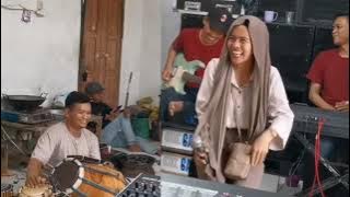 Begini jadinya kalau udah nyetel,gitar dan kendang firal