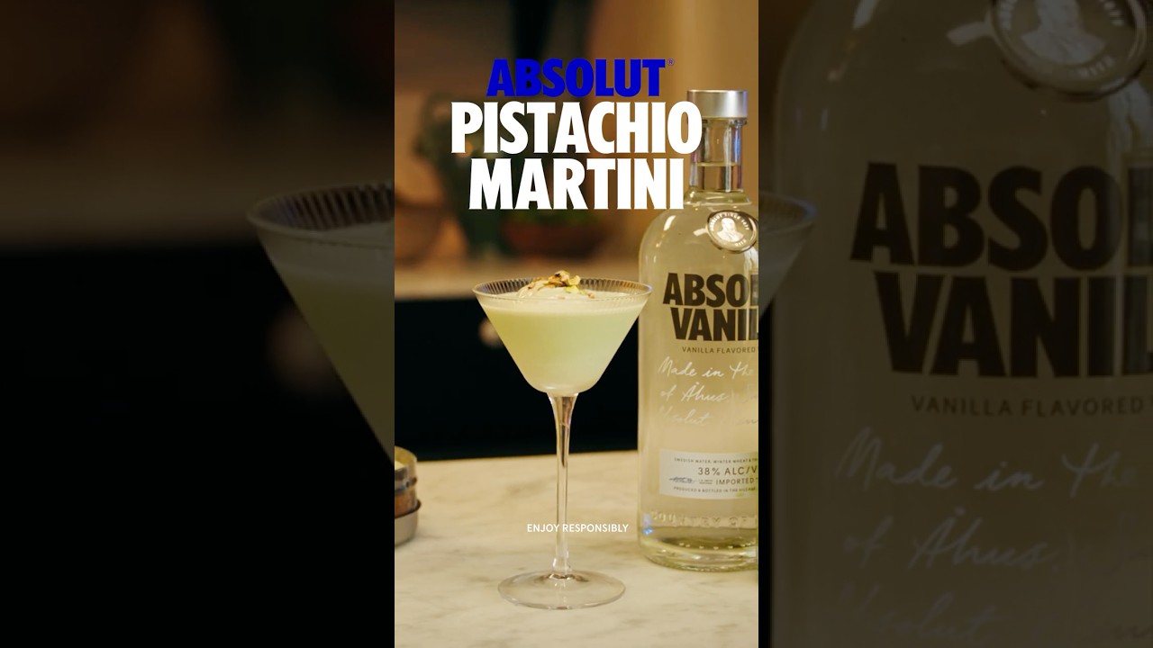 Pistachio Martini Recipe | Dessert Cocktail #Martini #VodkaCocktail #pistachio