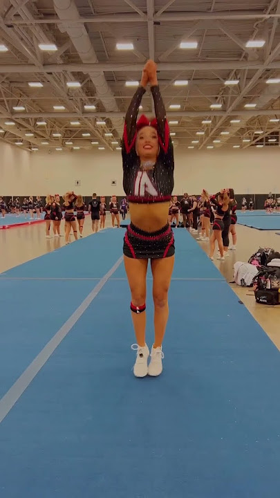 Warming up jumps in practice room😊 #cheer #athlete  #NCA