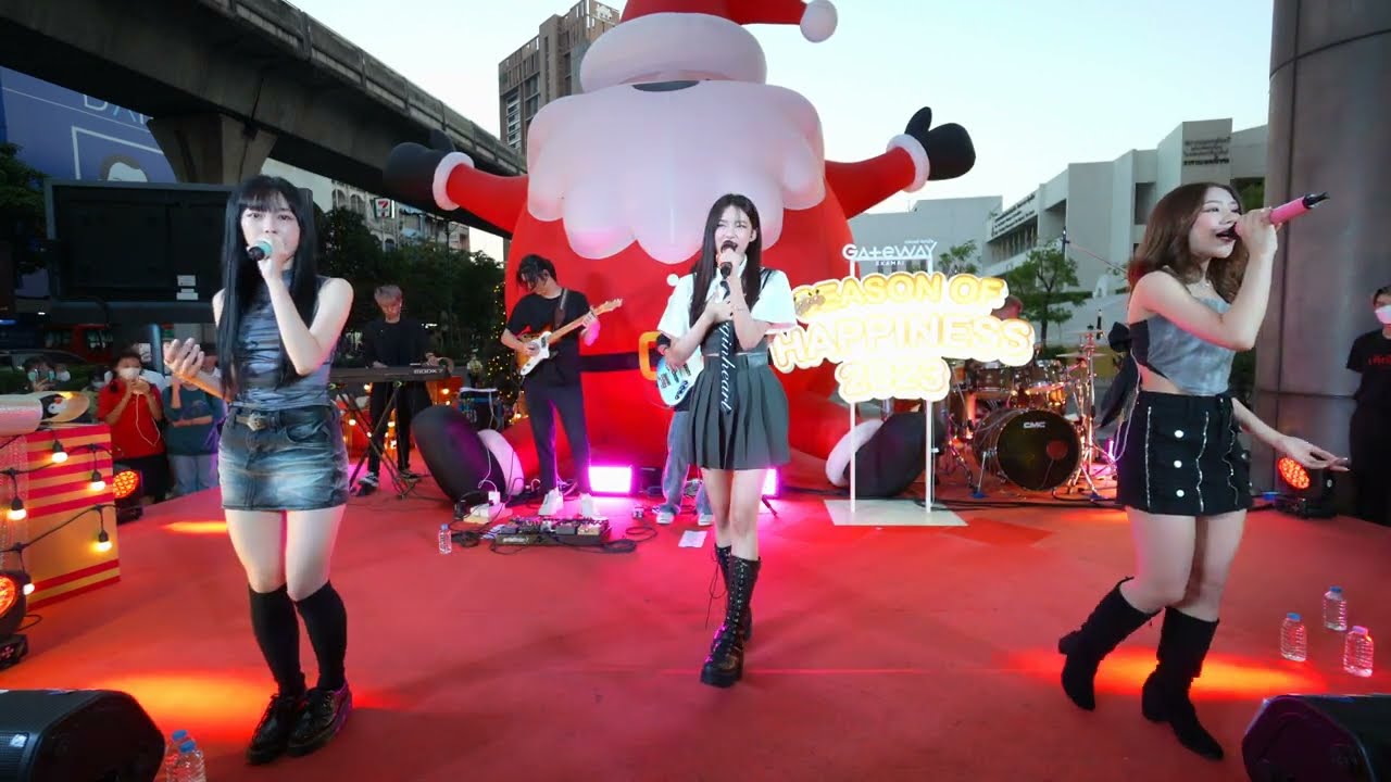 ไม่ได้ก็ไม่เอา (Whatever) feat. Zom Marie - PiXXiE @ The Season Of Happiness 2023 | 221223