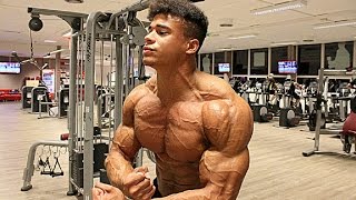 Mive Chest Workout With Musclemania Athlete Onome Egger