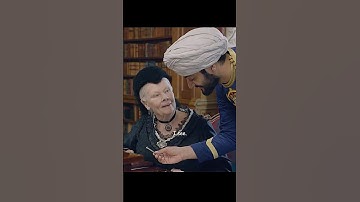 Teaching the Queen a foreign language#shorts