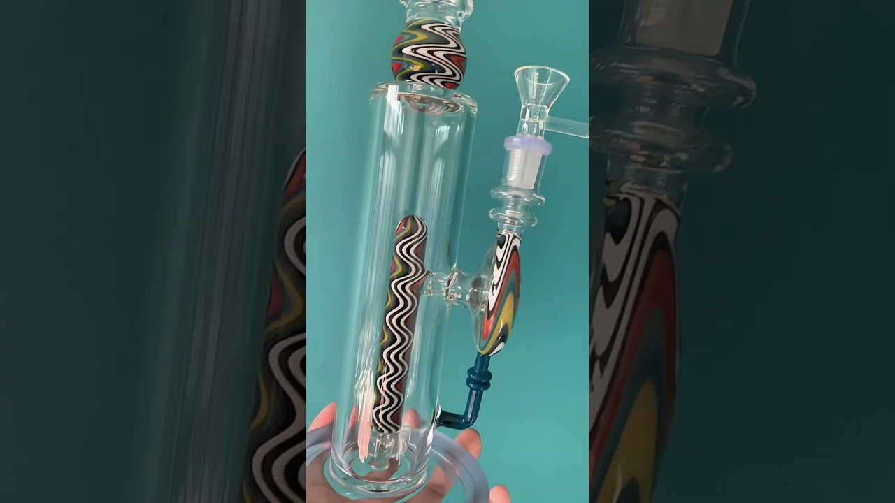 Straight Tube Bong with Wig Wag Showerhead Perc
