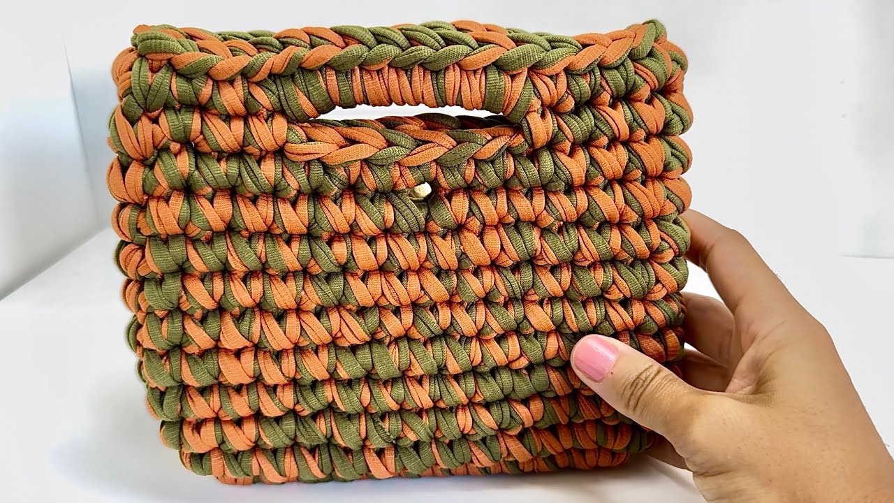 Bolsa de Crochê Estilo Gringa com Fio de Malha – Fácil, Econômica e Elegante!