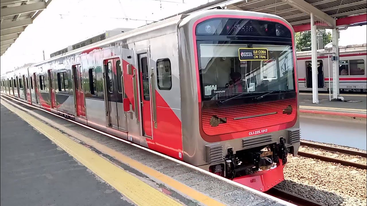 Pengiriman & Uji Coba Perdana KRL INKA Terbaru! KLB KRL EA207 TS 1 Tiba Di Stasiun Sudirman & Depok