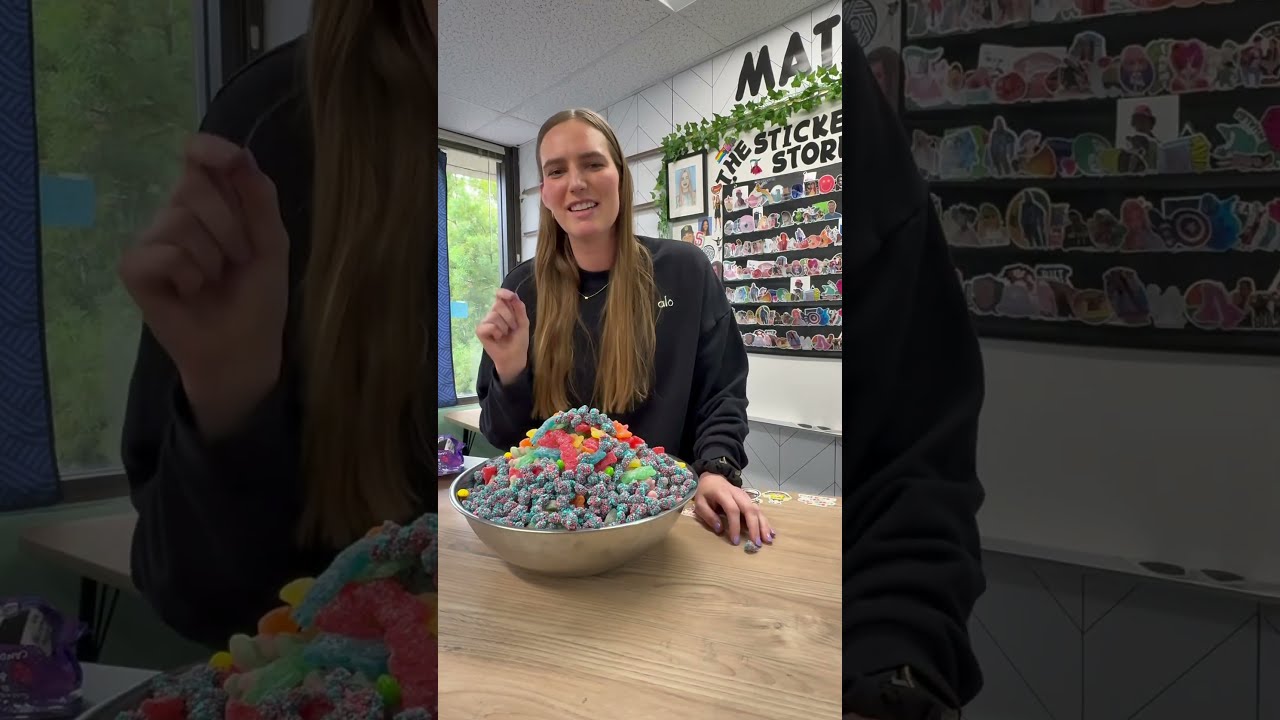 CANDY SALAD HATES TO SEE MY CLASS COMING 