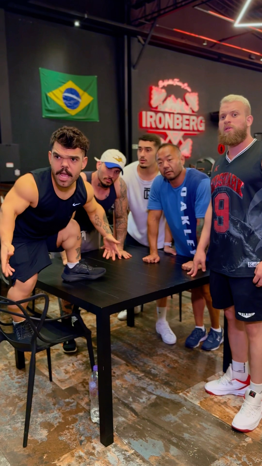 Mexi com um crossfiteiro ???