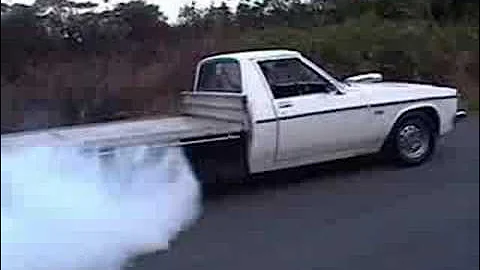Holden WB 1 tonner Ute burnout (year 1999) @ Kurnell NSW