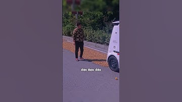 Người phụ nữ bất lực trước sự hiện đại này