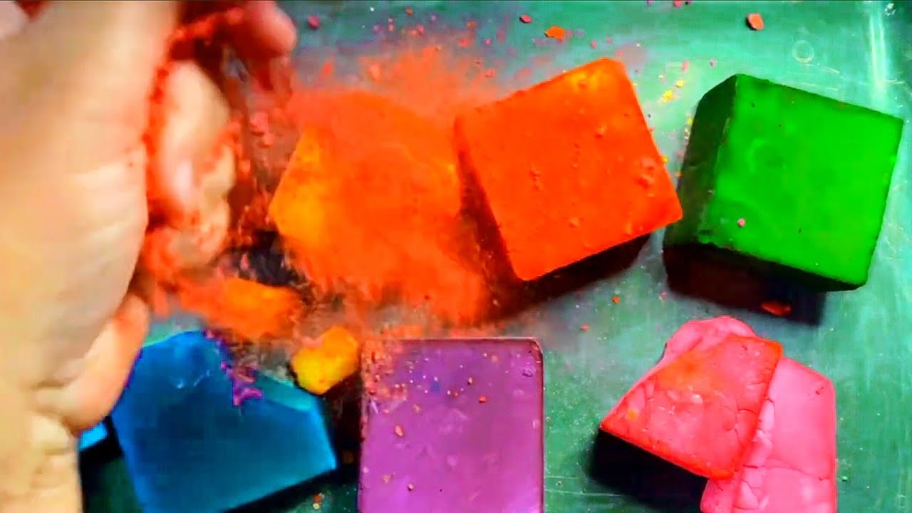 Colourful Dyed Gym chalk Crumbling #oddlysatisfying #gymchalkcrush # ...