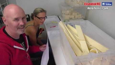 AeroTetris 2 8 metre SR 71 Blackbird  BUILD LOG  Part 5