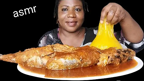 African food mukbang/ fish pepper soup and starch fufuf (ASMR eating )😋