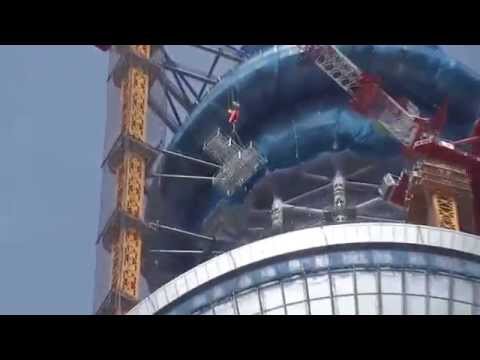 2011・04/16 アンテナ吊上げ作業、東京スカイツリー