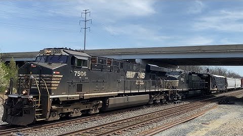 The Sound Of A Chugging GE ES40DC & D9-40CW