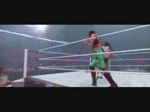 WWE Superstars:Yoshi Tatsu & Gail Kim vs. Primo & ...