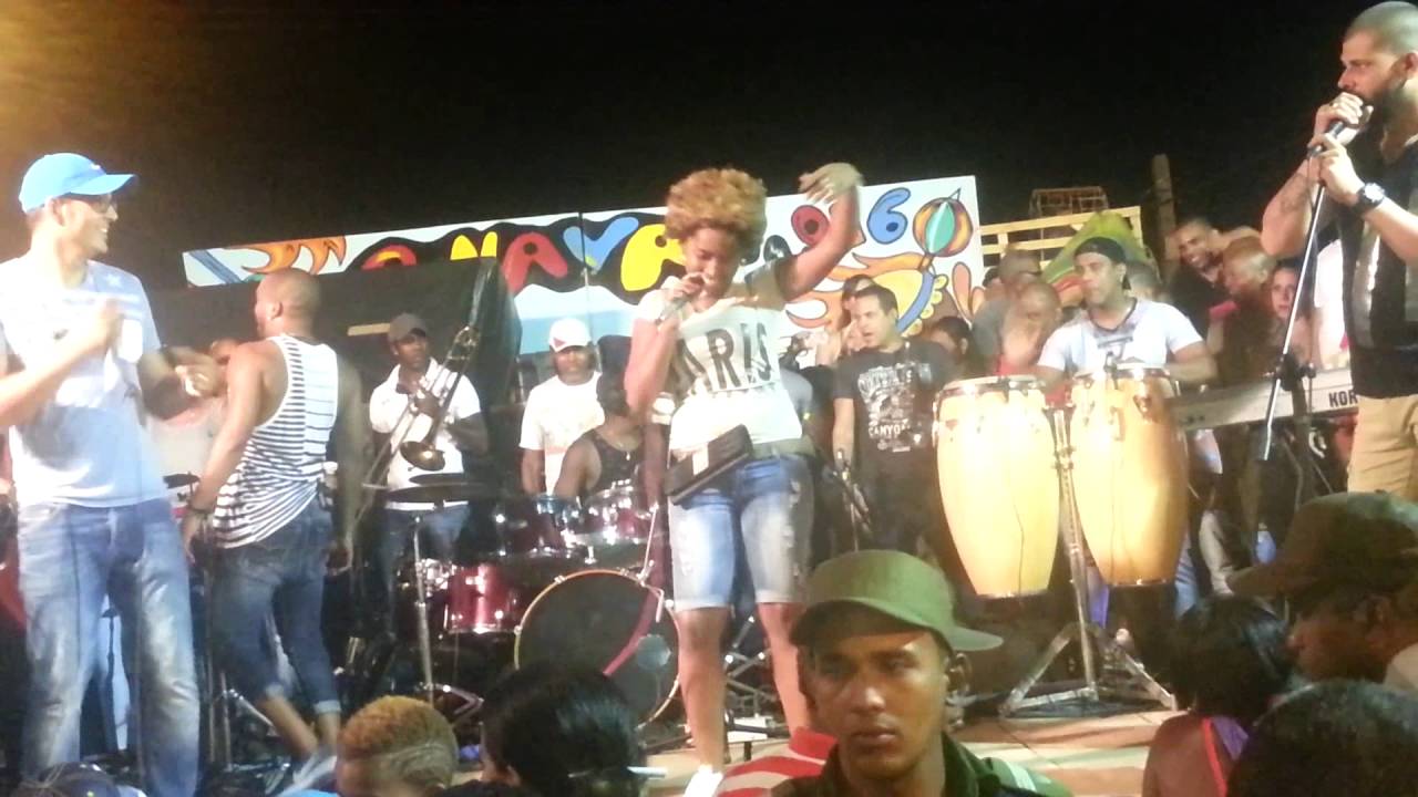 Neydanae con Pupi y Los que Son Son  