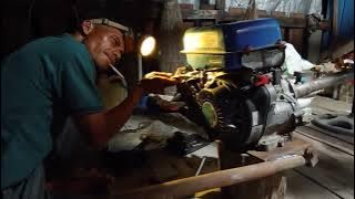 PAK EKO MALAM MALAM PERBAIKI KETINTING NYA