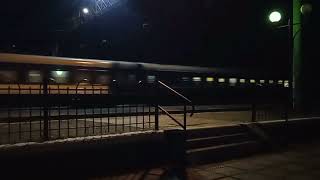 ЧС4 з поїздом №22/103 Львів — Харків/Краматорськ